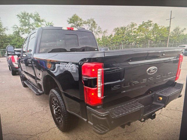 Used 2026 Ford F350 Lariat w/ Black Appearance Package AWD/4WD image 3
