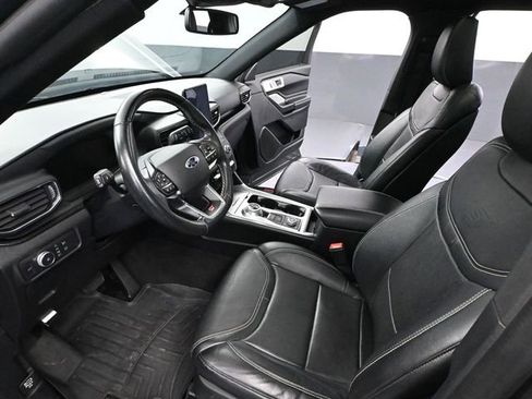 Used 2020 Ford Explorer ST w/ ST Street Pack image 22
