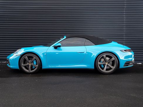 Certified 2020 Porsche 911 Carrera S image 2