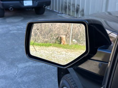 Used 2018 GMC Yukon XL Denali w/ Denali Ultimate Package image 16