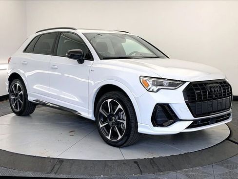 Used 2025 Audi Q3 2.0T Premium Plus w/ Premium Plus Package AWD/4WD image 1