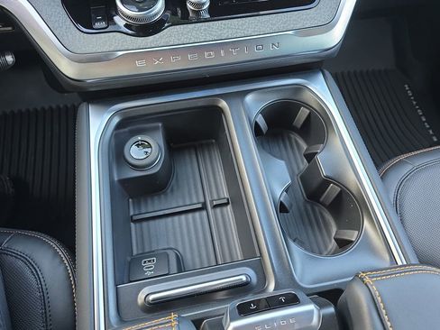 New 2026 Ford Expedition Tremor image 33