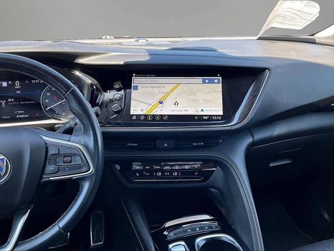 Used 2022 Buick Envision Essence w/ Technology Package II FWD image 9
