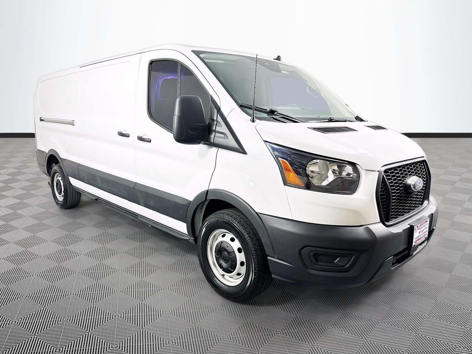 Used 2023 Ford Transit 150 Low Roof RWD image 1