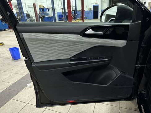 Used 2023 Volkswagen Taos S image 26