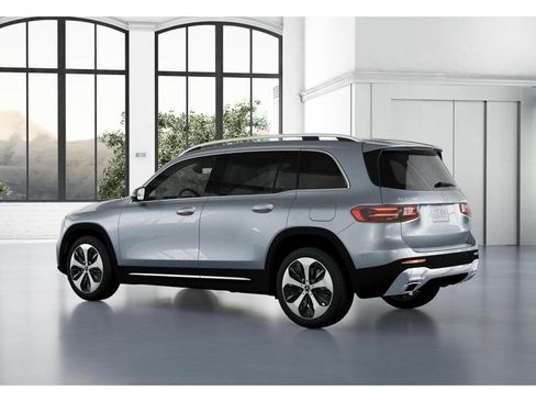 New 2026 Mercedes-Benz GLB 250 4MATIC image 30