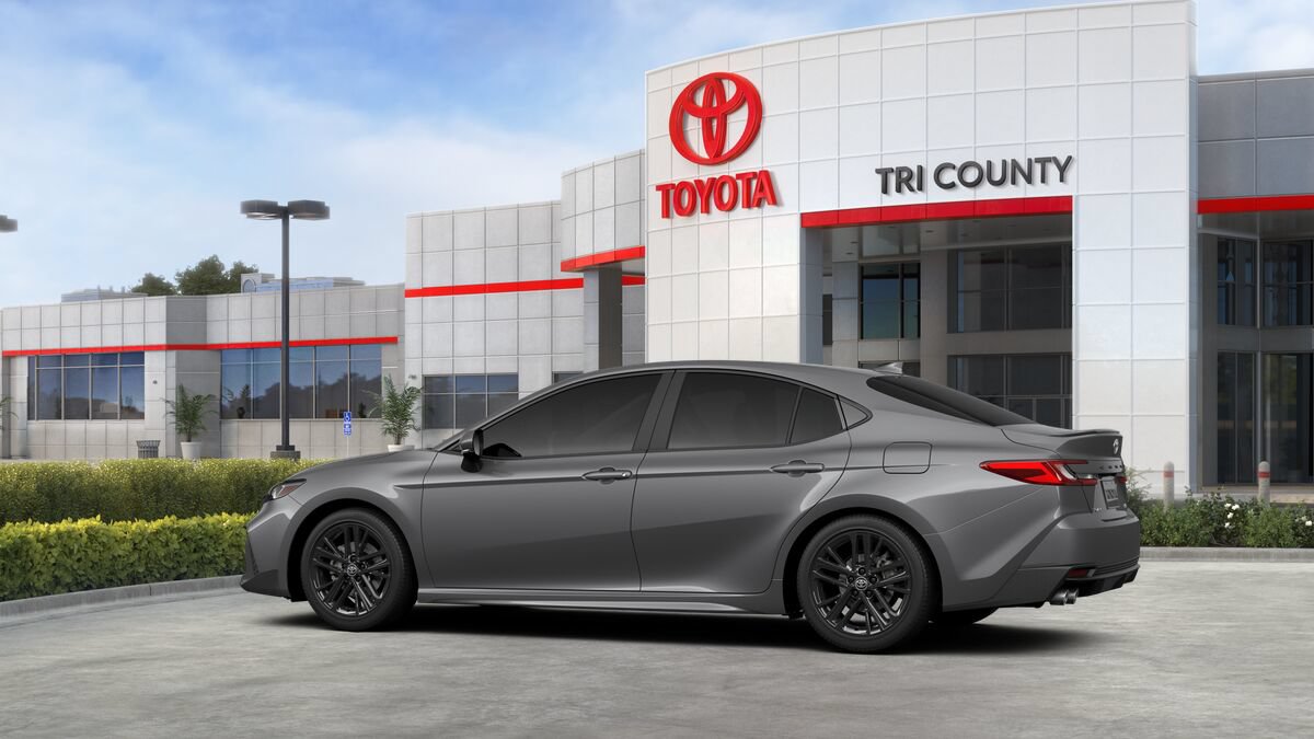 New 2026 Toyota Camry SE FWD image 5