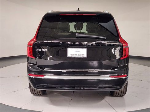 New 2026 Volvo XC90 B6 Plus w/ Protection Package Premier image 10