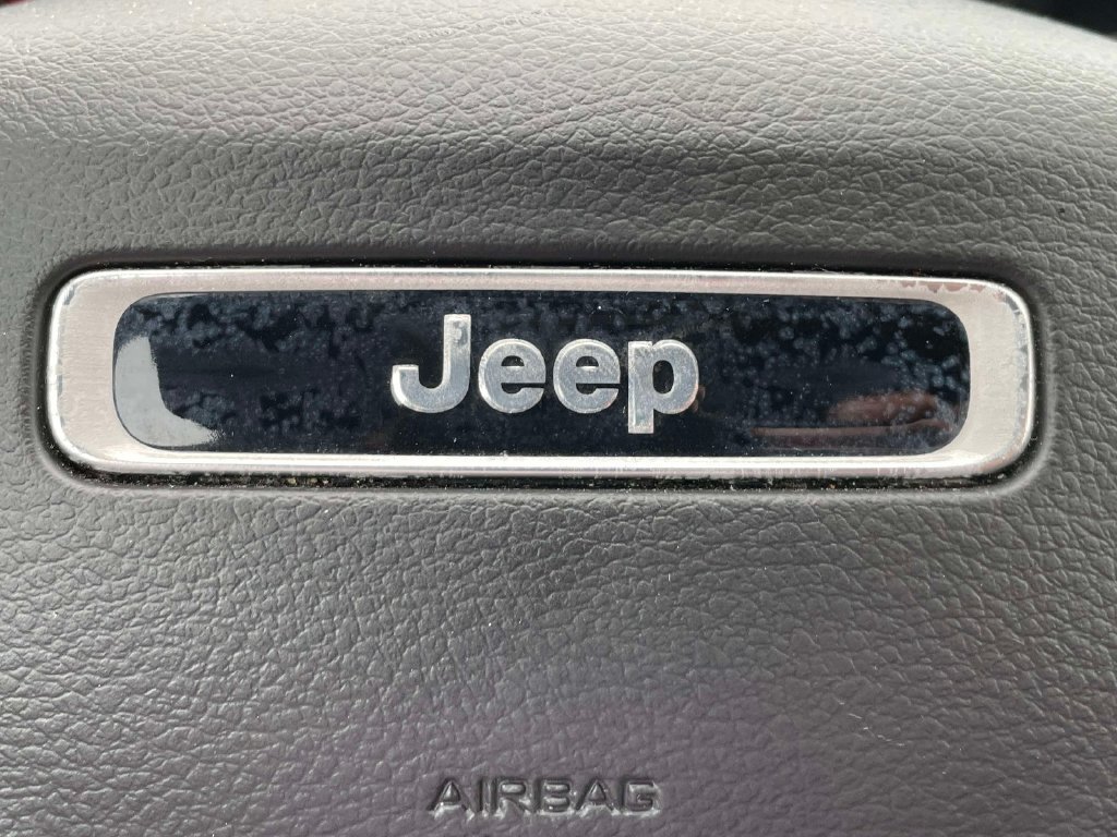Used 2025 Jeep Compass Limited AWD/4WD image 30