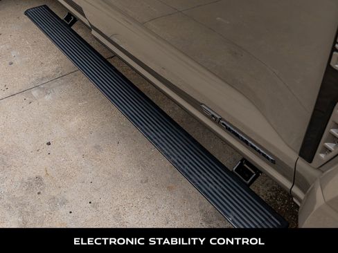 Used 2026 Ford F450 Platinum w/ Platinum Plus Package image 13