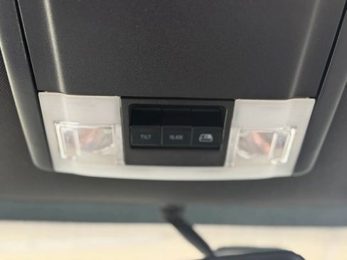 Used 2012 Ford F150 Platinum image 39