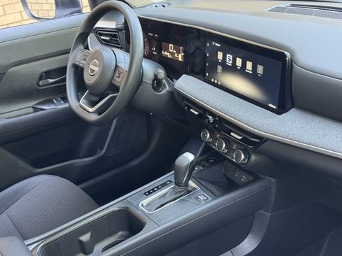 New 2026 Nissan Kicks S FWD image 7