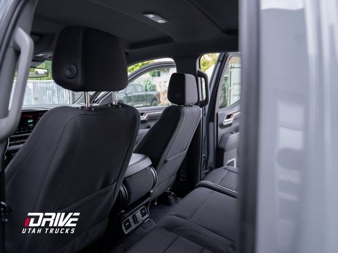 Used 2024 GMC Sierra 1500 SLE image 27