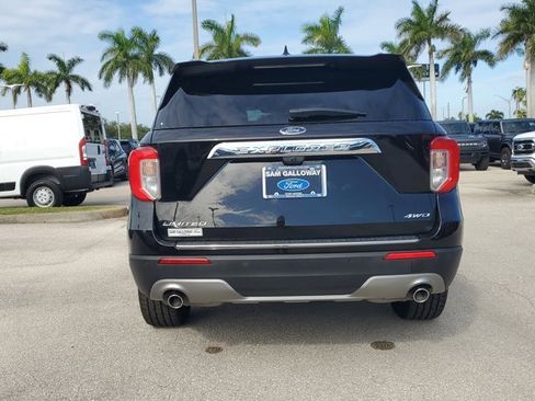 Certified 2023 Ford Explorer Limited w/ Equipment Group 301A image 5