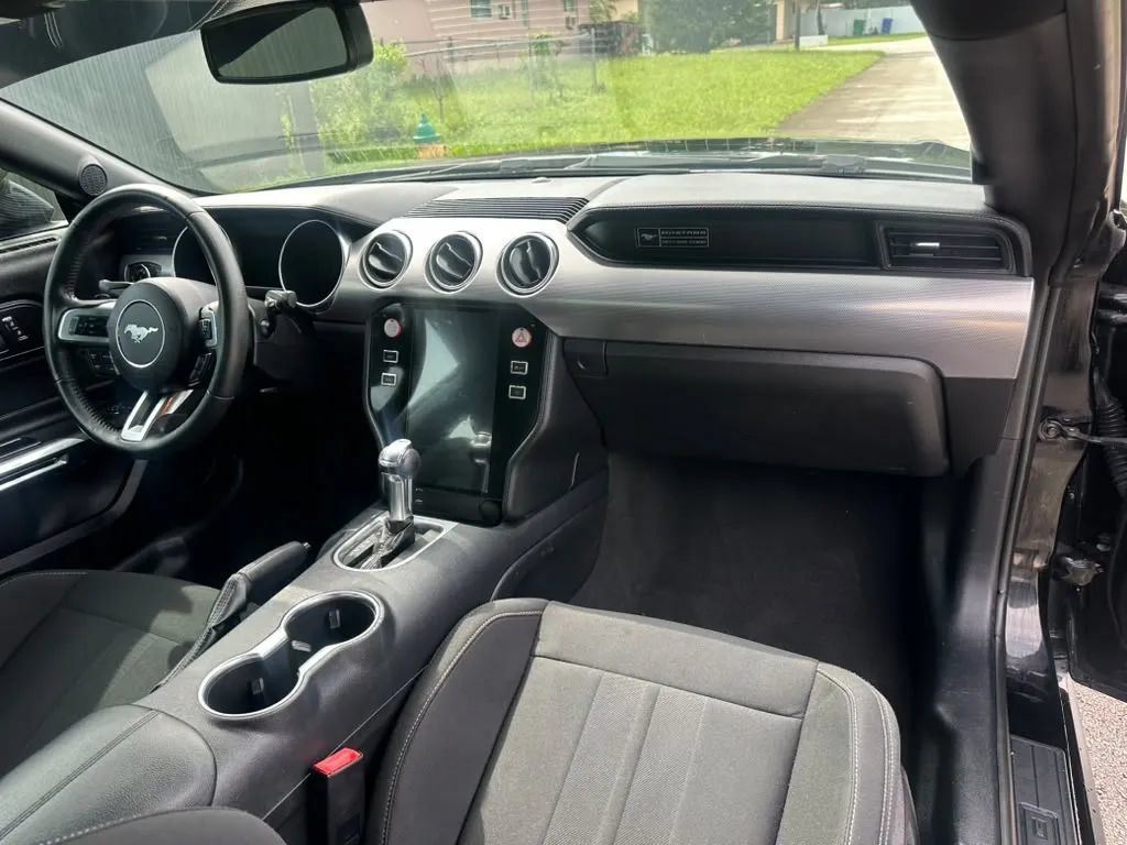 Used 2020 Ford Mustang GT RWD image 12