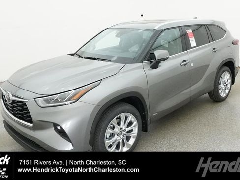 New 2026 Toyota Highlander Limited AWD/4WD image 1