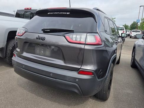 Used 2021 Jeep Cherokee Latitude Plus FWD image 7