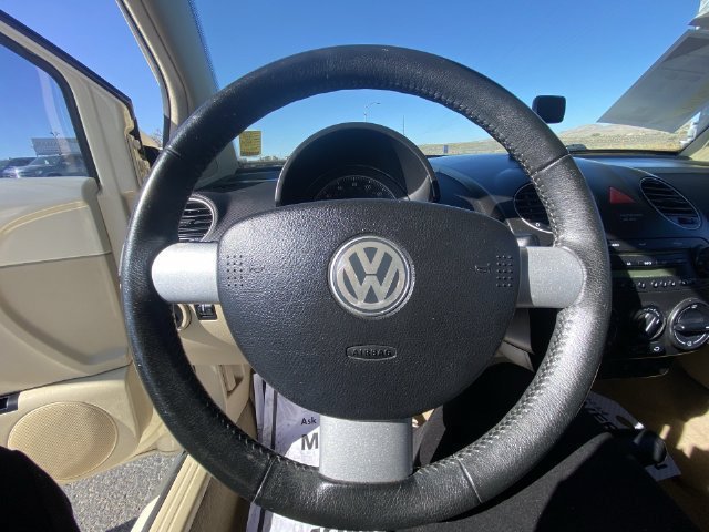 Used 2008 Volkswagen Beetle S FWD image 14