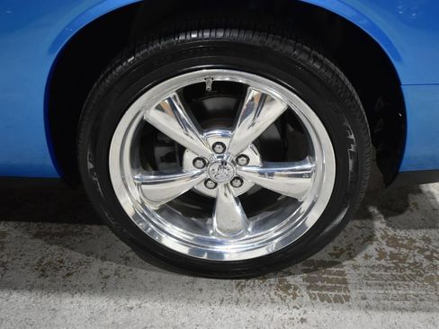 Used 2009 Dodge Challenger R/T RWD image 51