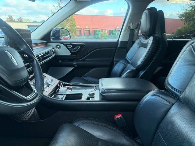 Used 2024 Lincoln Aviator Reserve w/ Equipment Group 201A AWD/4WD image 7