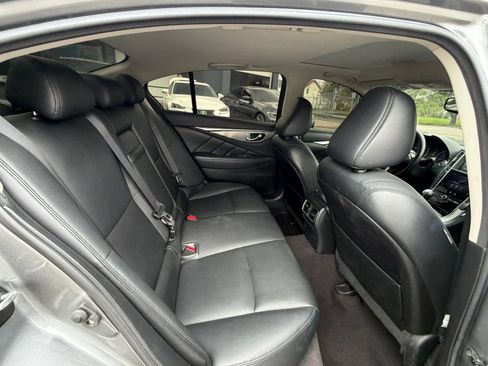 Used 2017 INFINITI Q50 Signature Edition w/ All Weather Package (L93) image 18