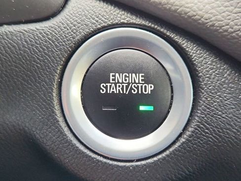 Used 2023 Chevrolet Equinox LS image 16