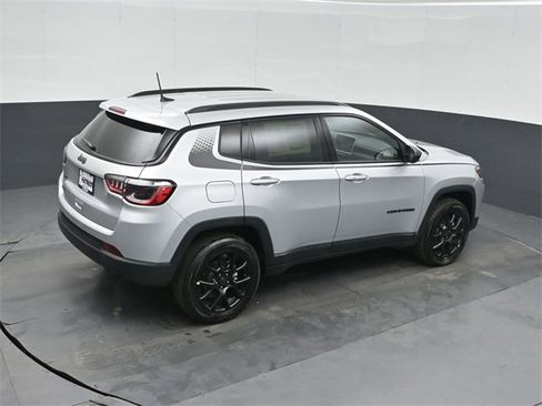 New 2026 Jeep Compass Latitude image 31