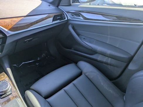 Used 2019 BMW 530e w/ Convenience Package image 14