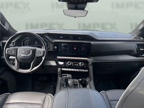 Used 2024 GMC Sierra 1500 AT4X image 15