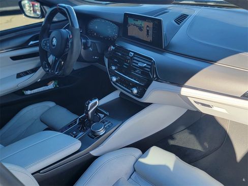 Used 2020 BMW M5 image 23