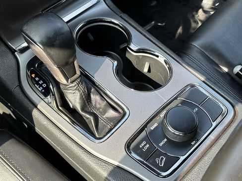 Used 2020 Jeep Grand Cherokee Limited X AWD/4WD image 22