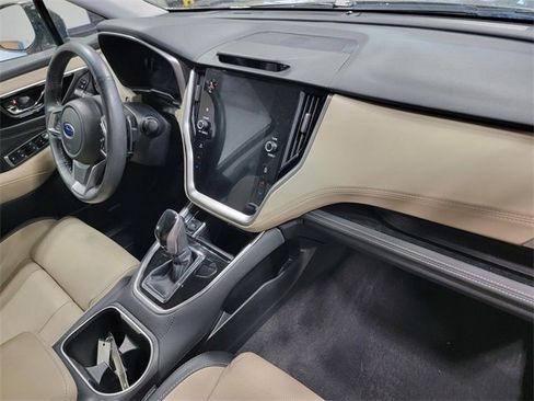 Certified 2022 Subaru Outback Limited image 18
