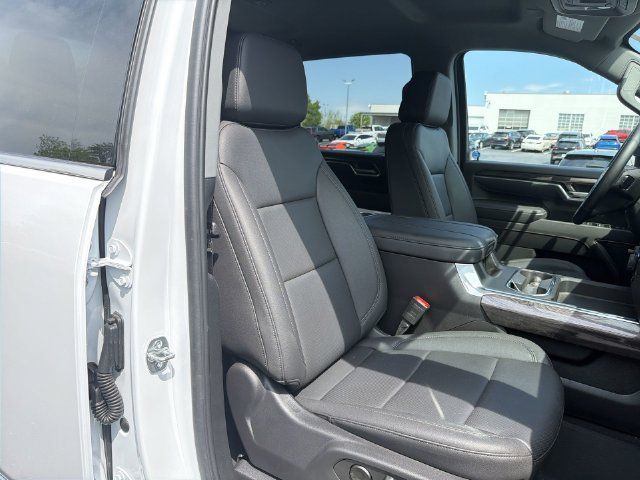 Certified 2025 Chevrolet Silverado 3500 LTZ w/ LTZ Premium Package AWD/4WD image 19