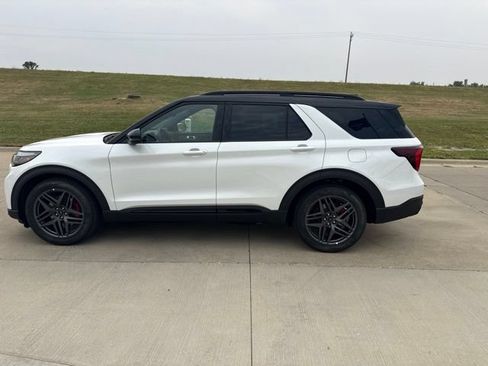 New 2026 Ford Explorer ST w/ Sun And Sound Package AWD/4WD image 11