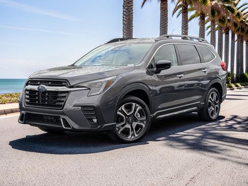 Used 2026 Subaru Ascent Touring w/ Popular Package #2 AWD/4WD image 2