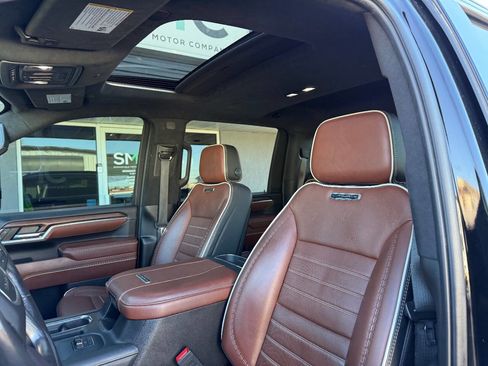 Used 2024 GMC Sierra 2500 Denali Ultimate w/ Max Trailering Package image 17