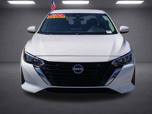 Used 2024 Nissan Sentra SV FWD image 9