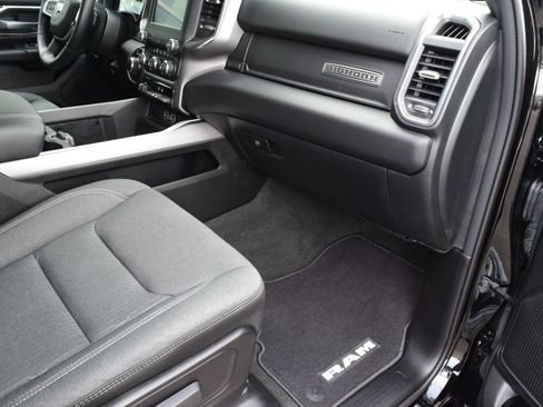 Used 2024 RAM 1500 Big Horn AWD/4WD image 8