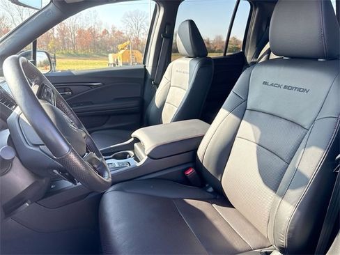 Used 2025 Honda Ridgeline Black Edition image 18