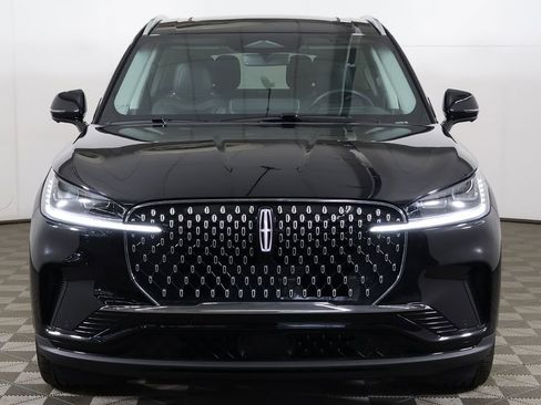 Used 2025 Lincoln Aviator Reserve w/ Equipment Group 201A AWD/4WD image 17