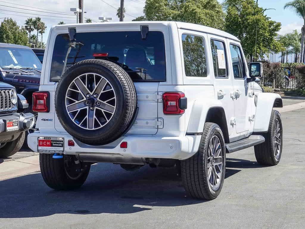 Used 2022 Jeep Wrangler Unlimited Sahara AWD/4WD image 4
