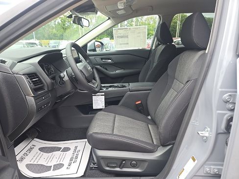 New 2026 Nissan Rogue SV image 9