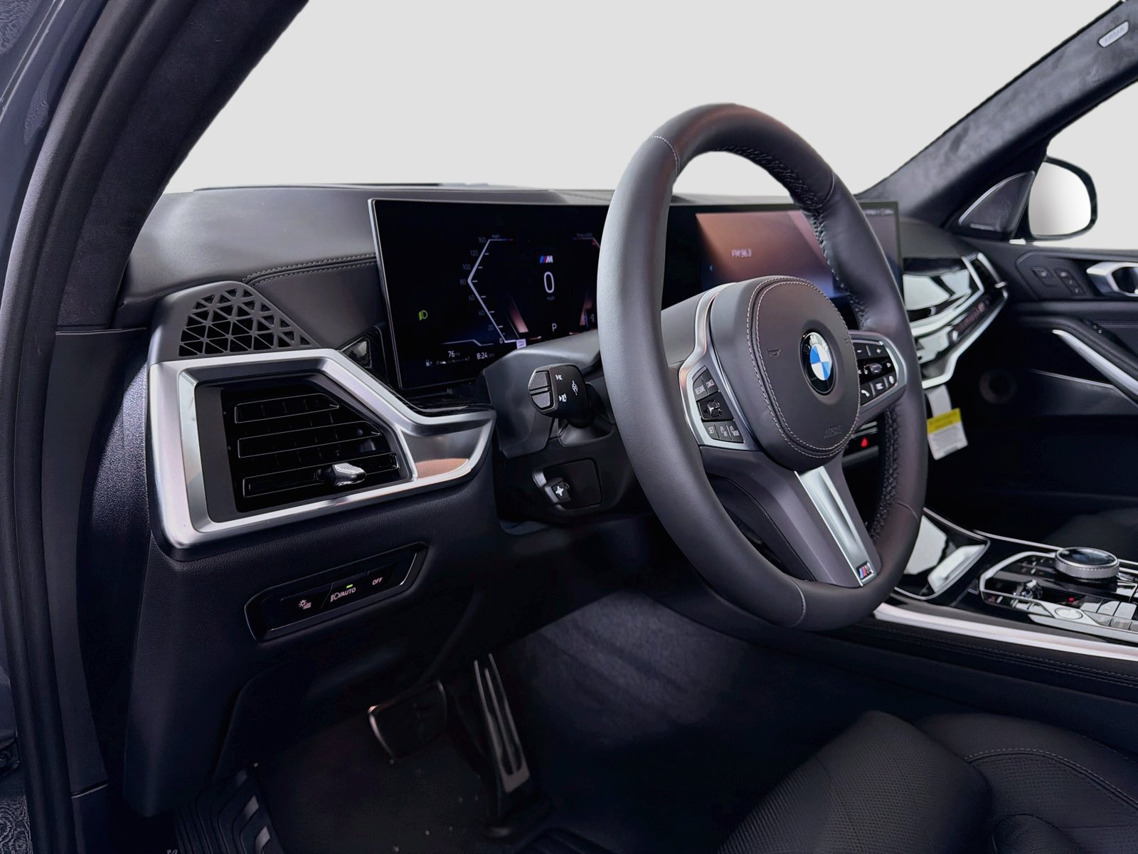 New 2027 BMW X7 xDrive40i w/ Executive Package AWD/4WD image 10