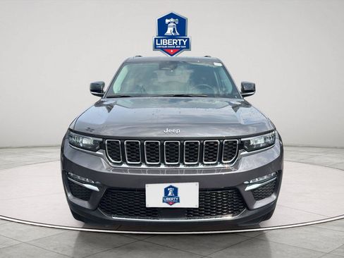 Certified 2023 Jeep Grand Cherokee Limited AWD/4WD image 1