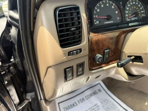 Used 2001 Toyota 4Runner Limited AWD/4WD image 11