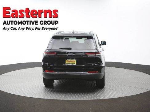 Used 2023 Jeep Grand Cherokee 4WD 4xe w/ Luxury Tech Group II image 41