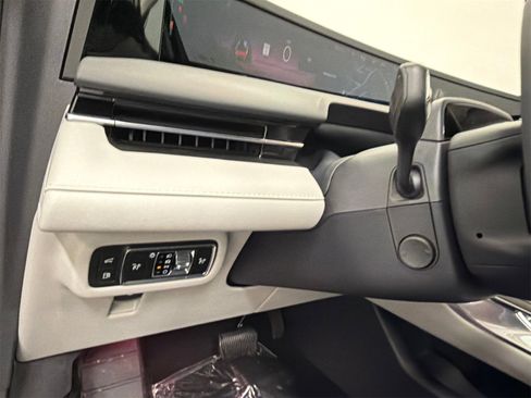 New 2026 Lincoln Nautilus Reserve image 34