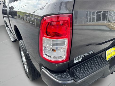 Used 2024 RAM 2500 Big Horn w/ Sport Appearance Package AWD/4WD image 29