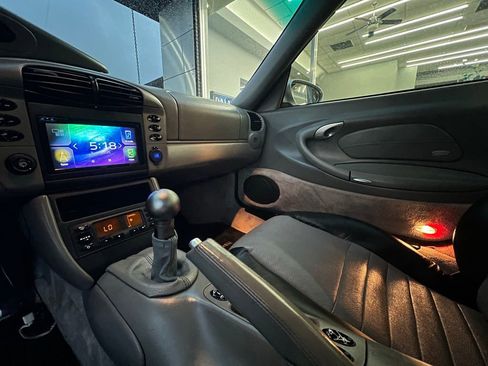 Used 2000 Porsche 911 Carrera image 32