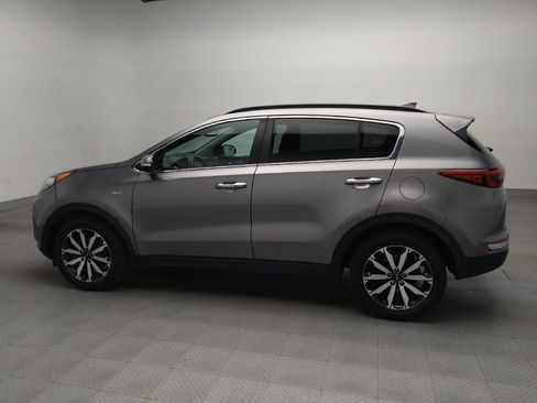 Used 2018 Kia Sportage EX w/ EX Premium Package image 3